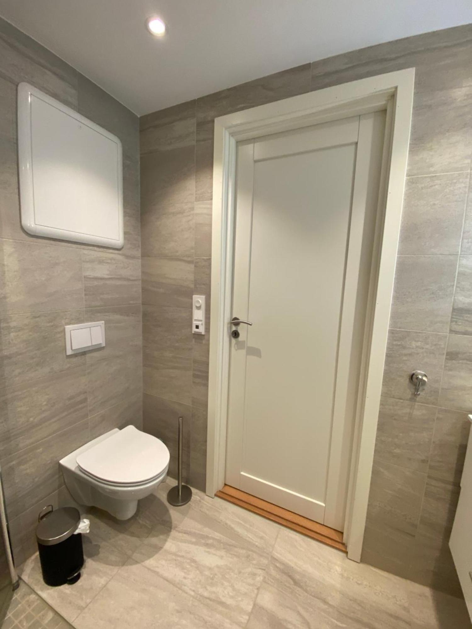 Modern Apartment With Free Parking 베르겐 외부 사진